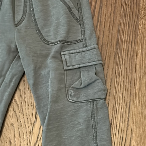 Lot of 2 boys sweatpants / joggers 2 /2T EUC - Picture 6 of 7